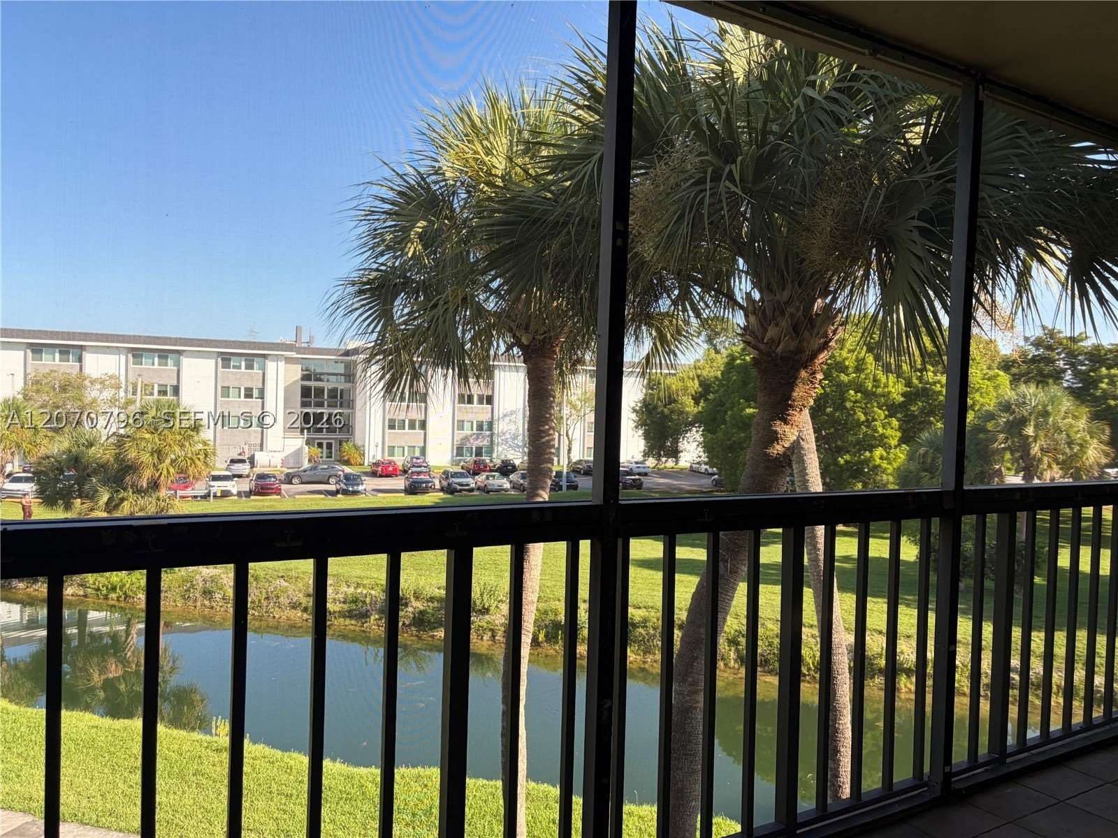 10865 SW 112th Ave – photo 1