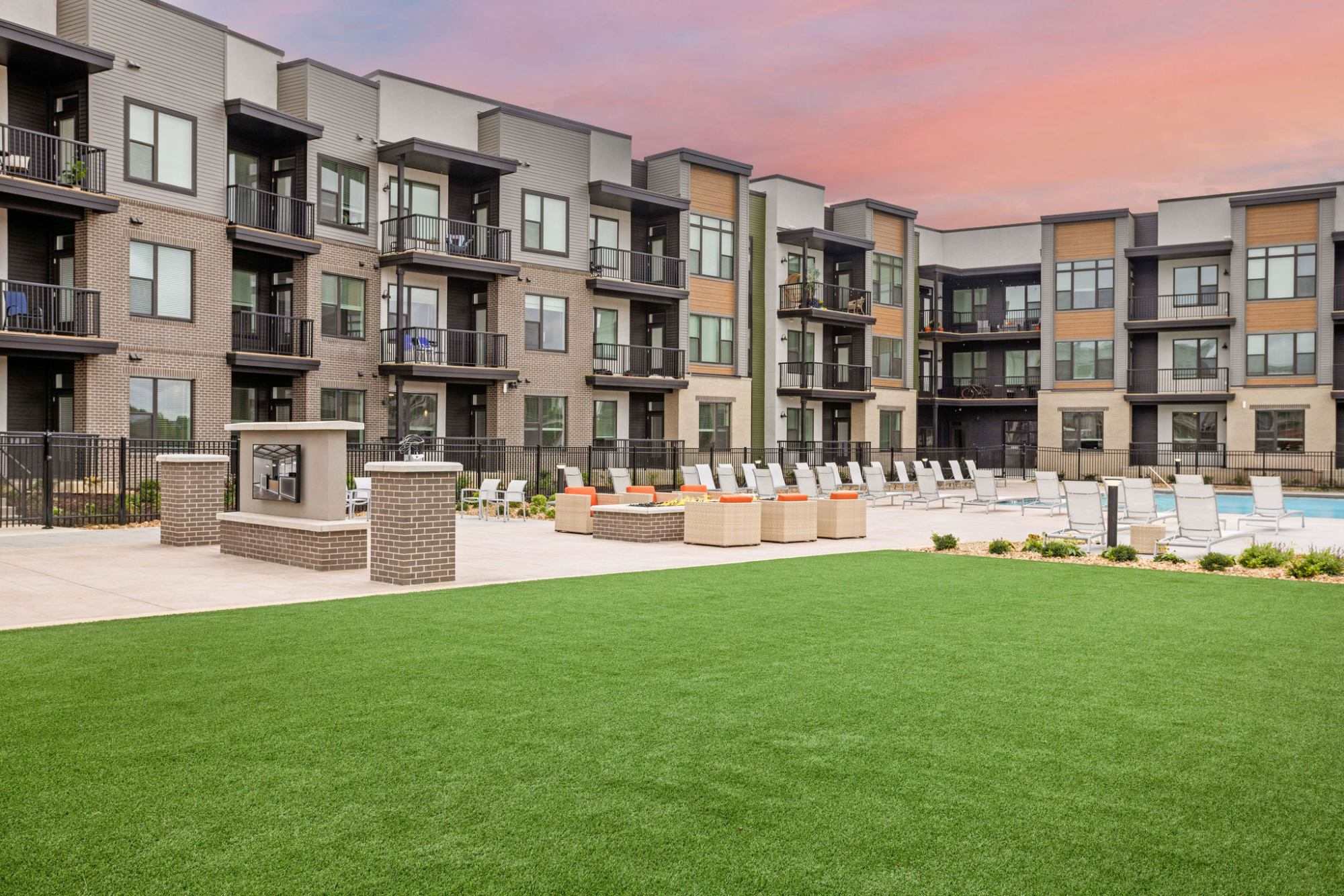 ALTO Apartments of Lenexa – photo 1 of 57