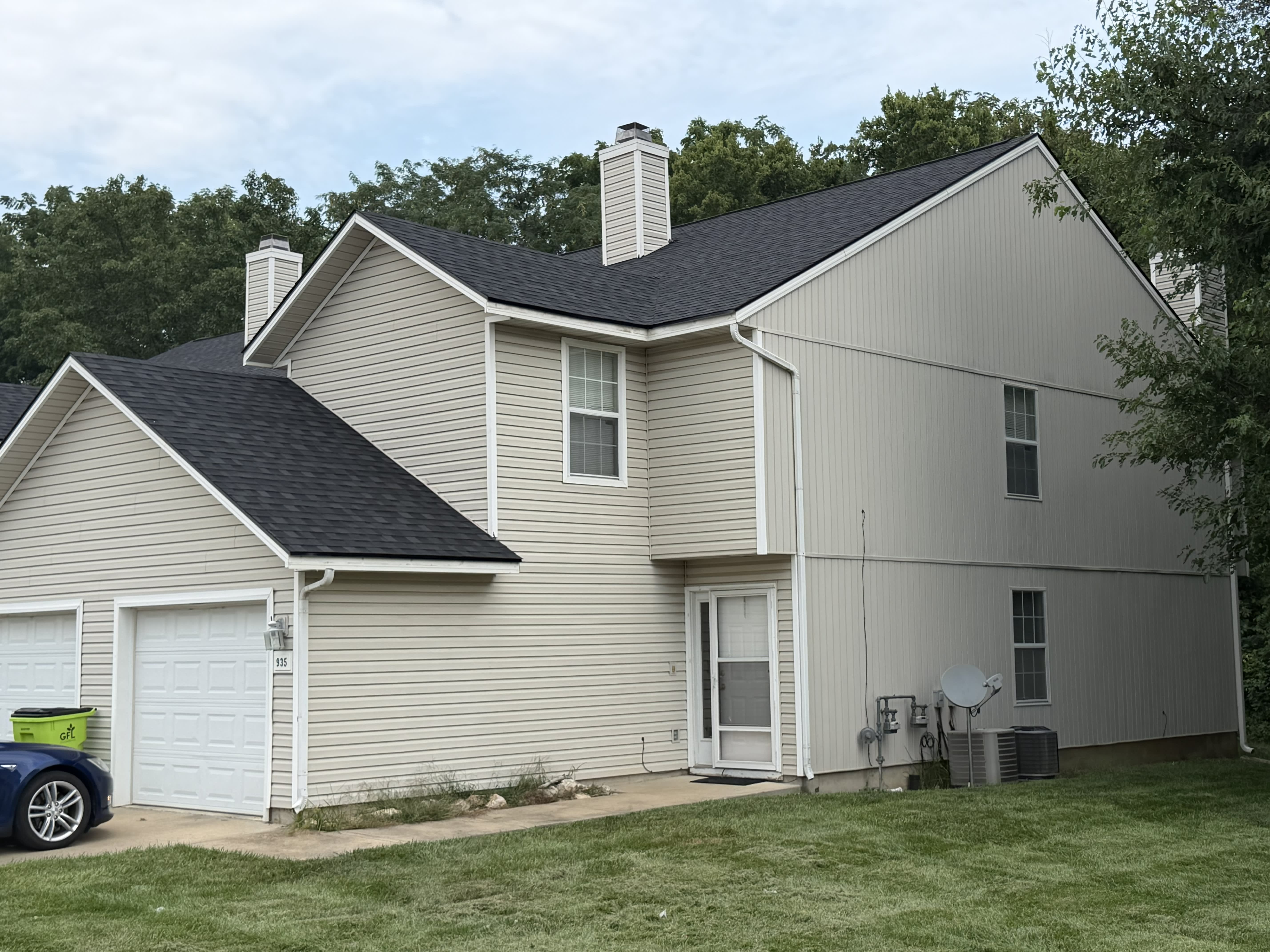 935 Mulberry Street – photo 1 of 16