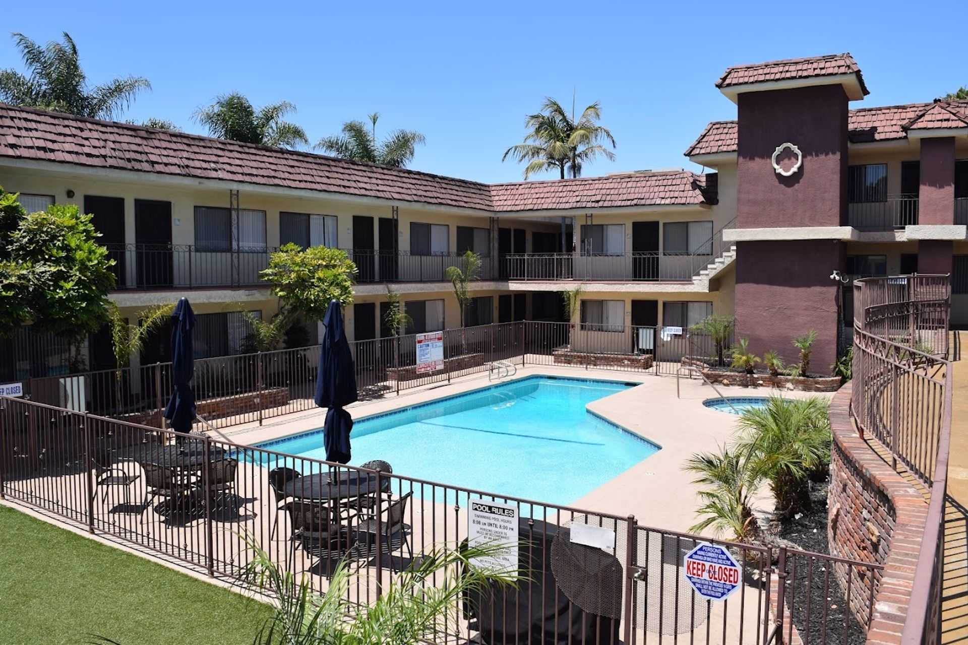 Club Pacifica – photo 1 of 8