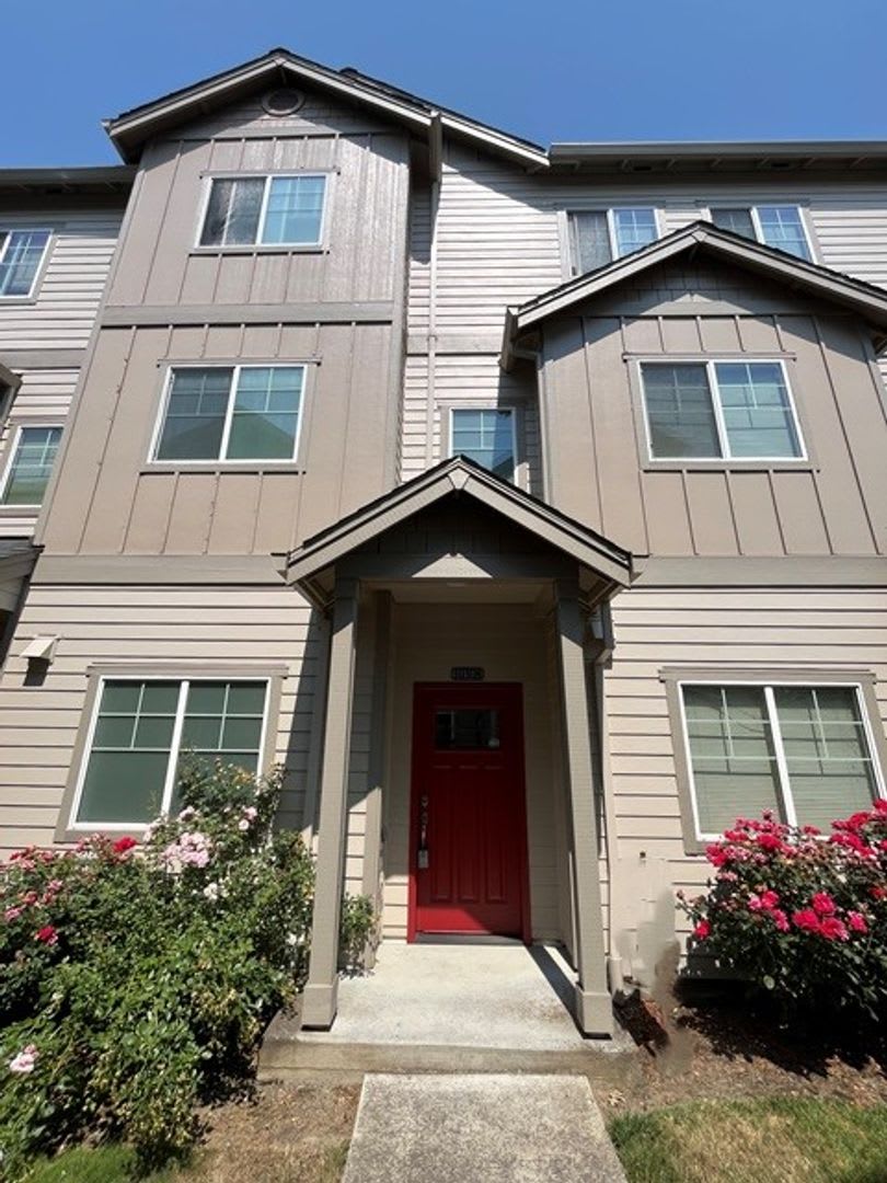 10308 SW Hollyridge Lane ~ Beautiful West Slope Tri-Level Condo – photo 1 of 24