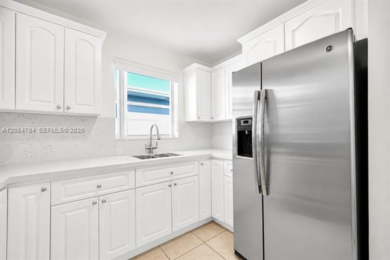 3233 SW 25th St # 3233, Miami, FL 33133 – photo 1