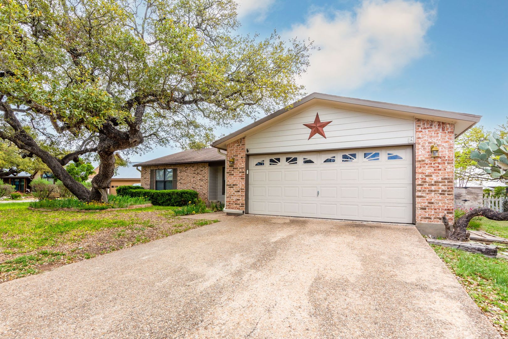 57 Woodcreek 78676 – photo 1 of 28