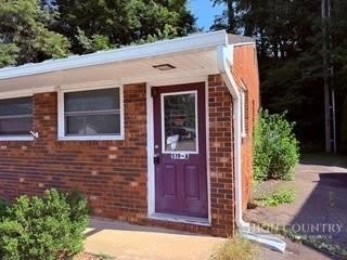 519 E Main St – photo 1 of 8