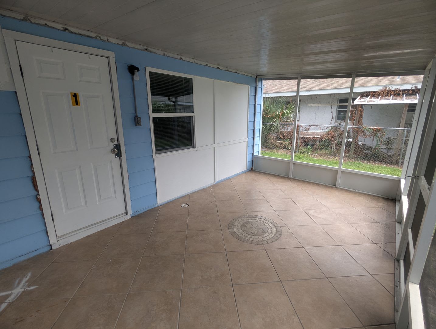 First Floor One Bedroom One Bathroom For Rent Pets Welcome And Private Covered Parking – photo 1 of 243