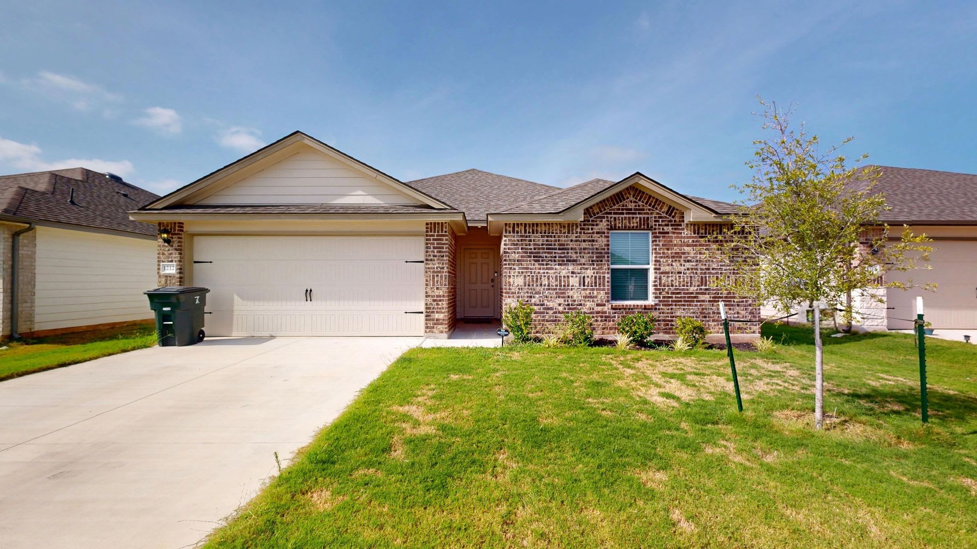 2 WEEKS FREE + $1,725 RENT ALMOST BRAND NEW HOME BY FORT HOOD! – photo 1