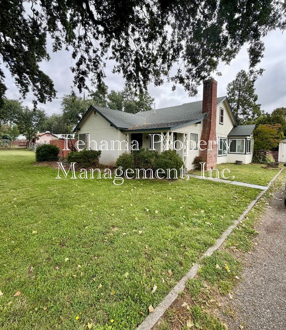 Adorable 2 bedroom 1 bathroom home in the Antelope School District – photo 1 of 19