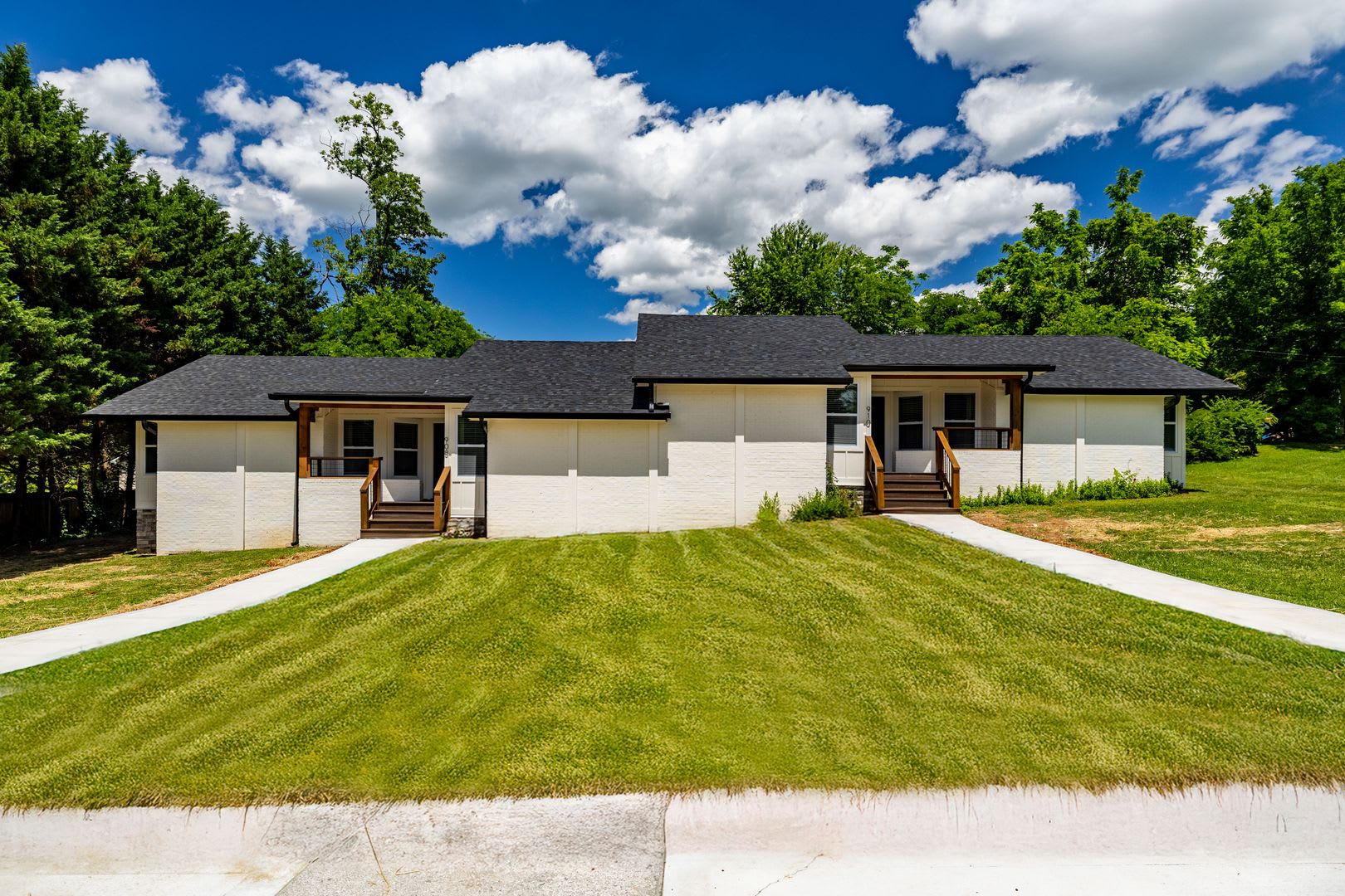Maryville 37804 100 Newly Renovated 3 Bedroom 2 Bath Home With Modern Layout Private Backyard – photo 1