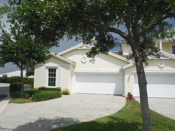 906 Mariner Bay Boulevard – photo 1 of 47
