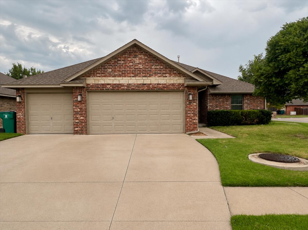 10605 Northwest 17th Street – photo 1
