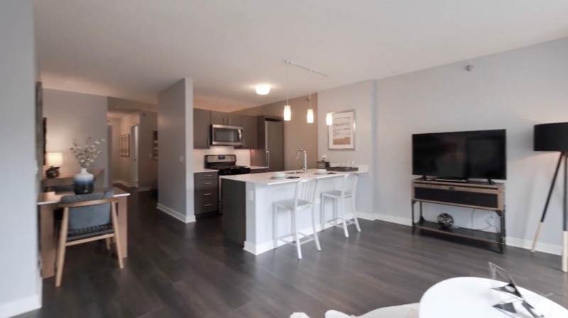 21 W Randolph Dr – photo 1