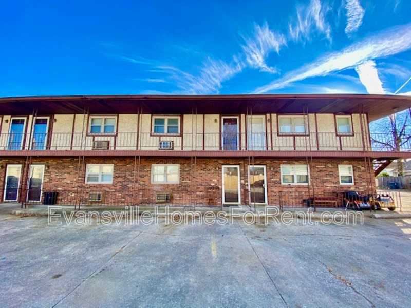 1014 Mary Street – photo 1