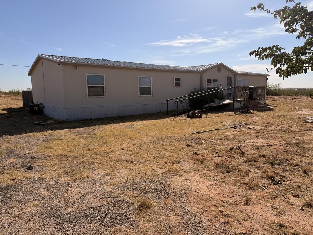 8800 W County Rd 166 – photo 1 of 15