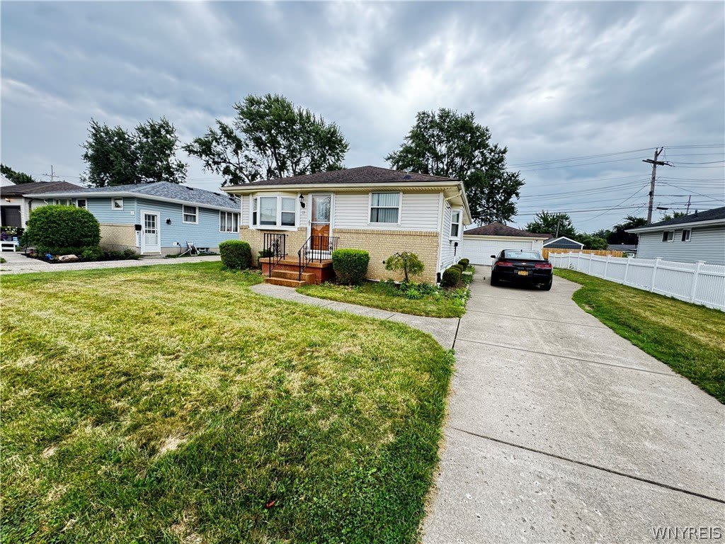 13 Satinwood Drive – photo 1 of 13