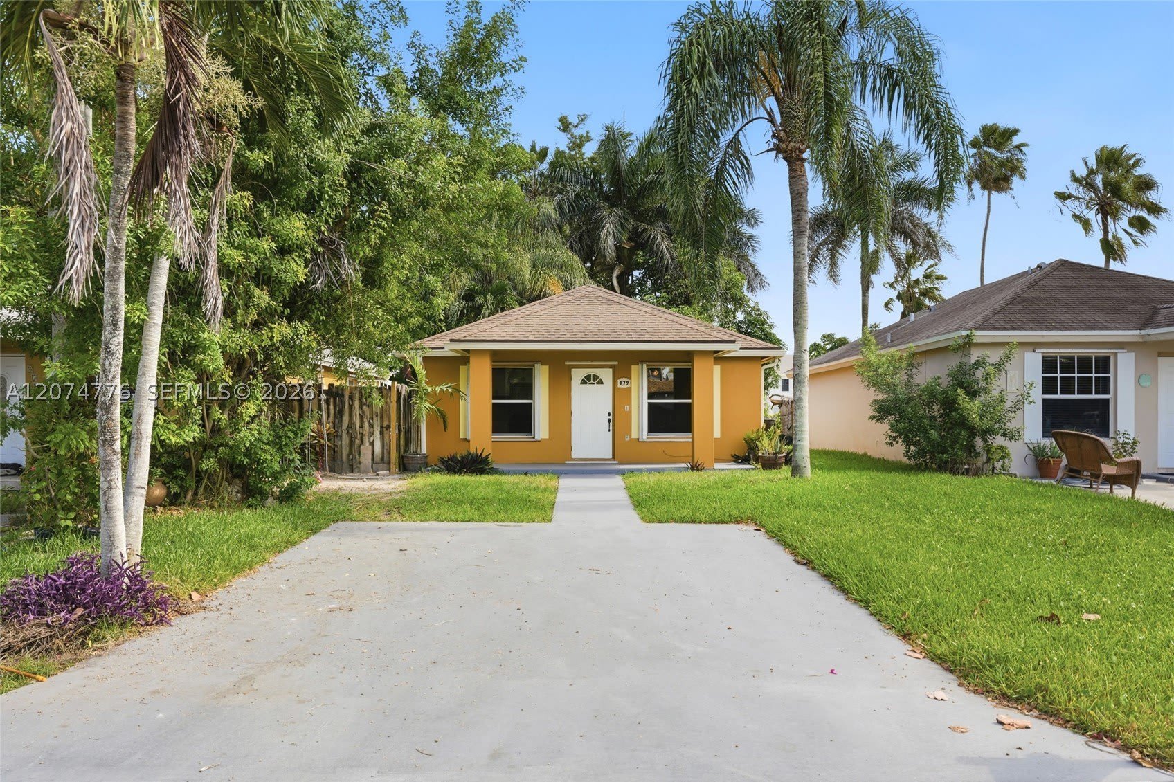 879 Sw 10Th St – photo 1