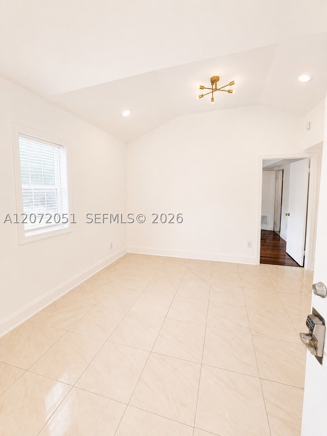 1440 Pennsylvania Ave – photo 1