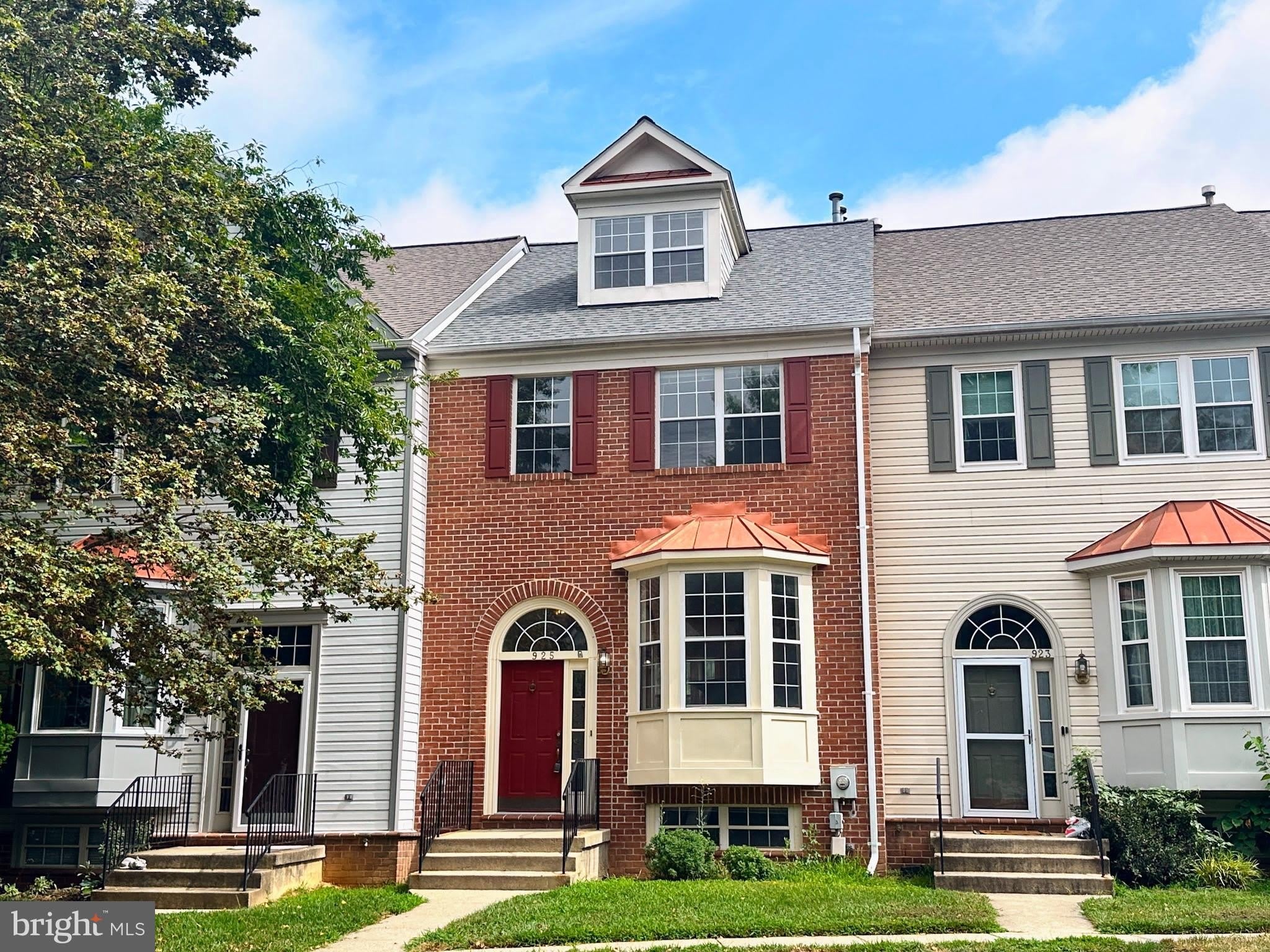 925 JUBAL Way – photo 1