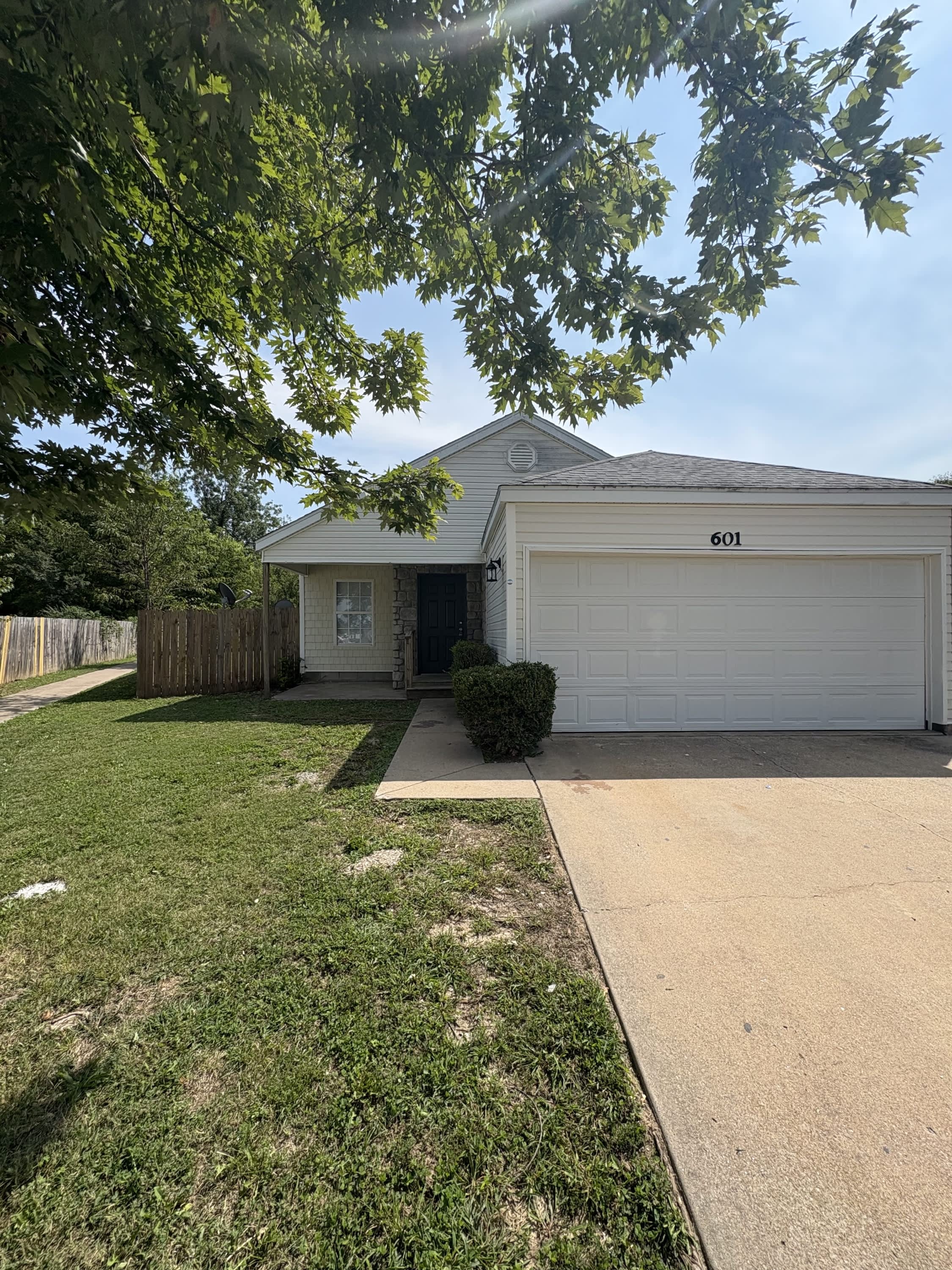 601 Cedarbrook Court – photo 1 of 17