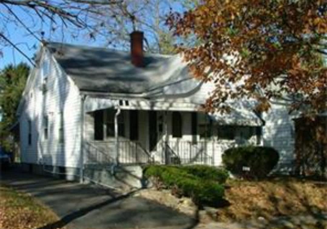 437 Lorenz Avenue – photo 1