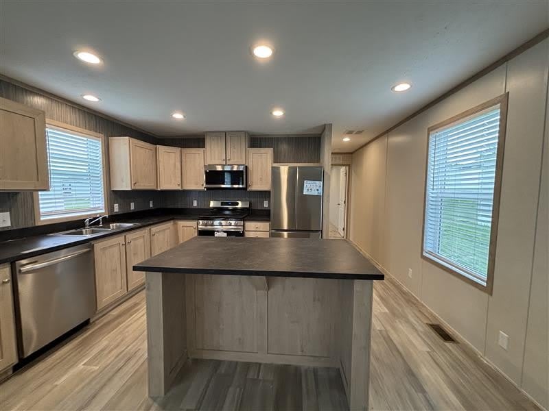 1392 Willow – photo 1 of 13