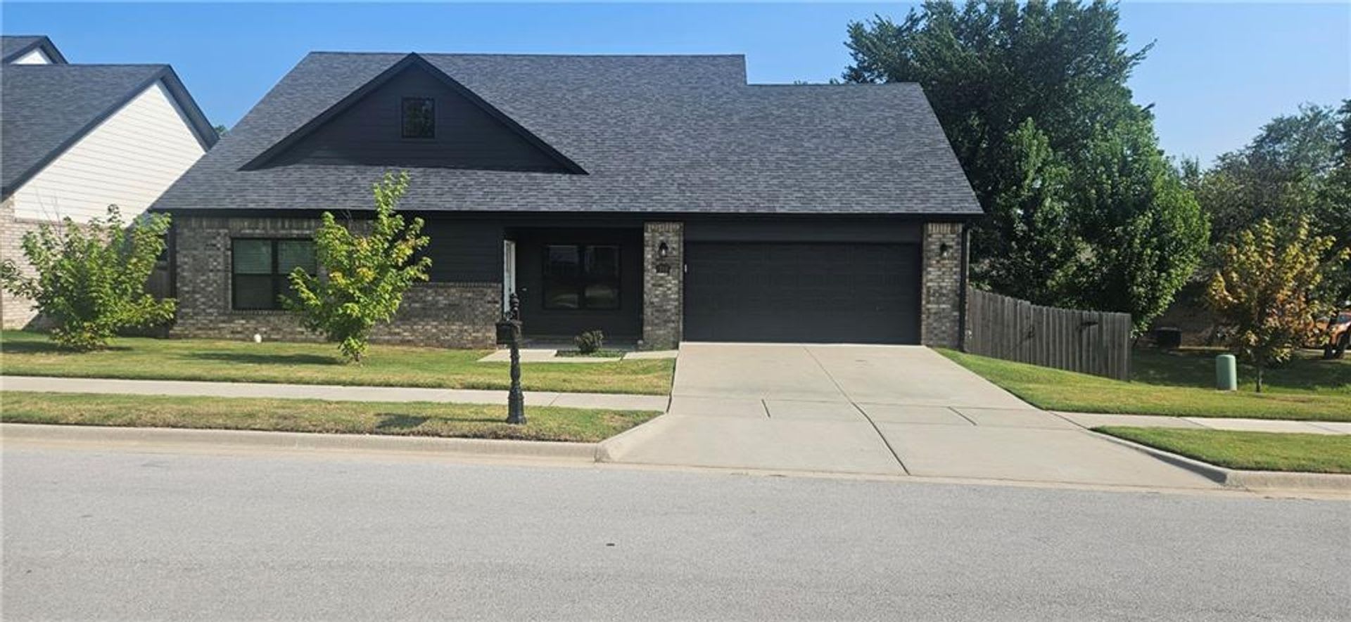 Nice Home in Farmington Close to Schools – photo 1