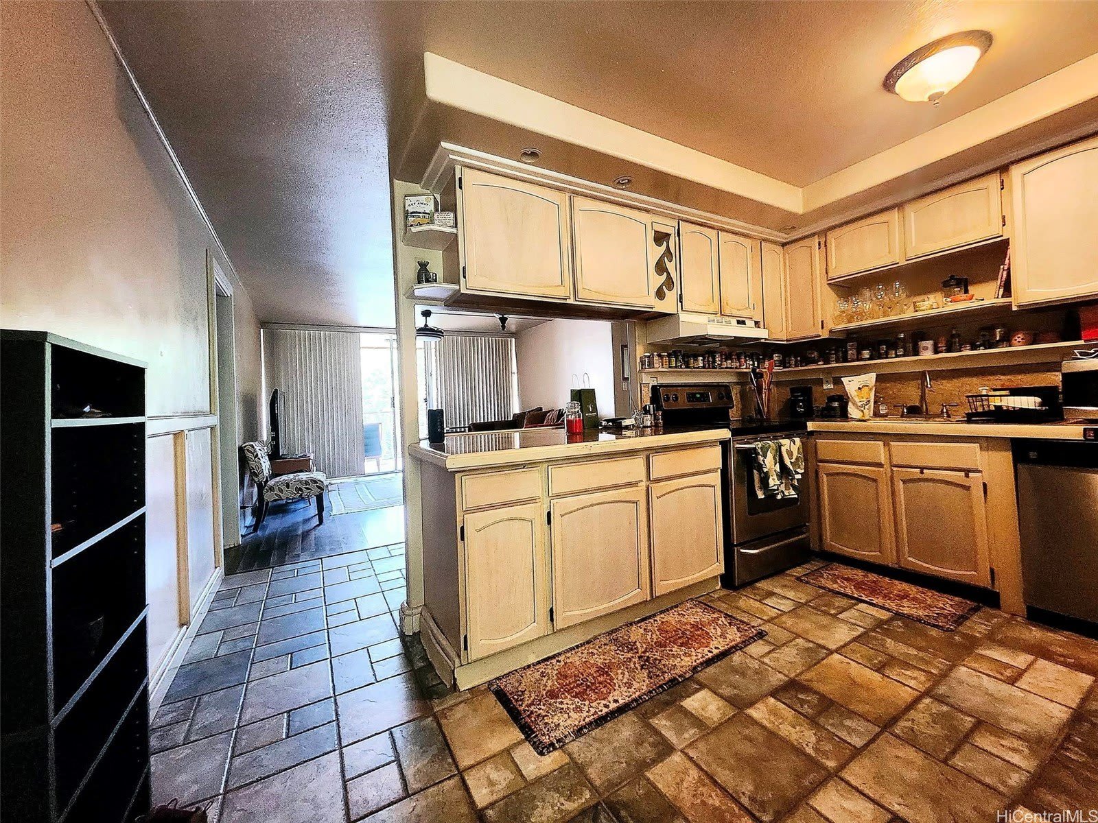 95-273 Waikalani Drive – photo 1 of 25