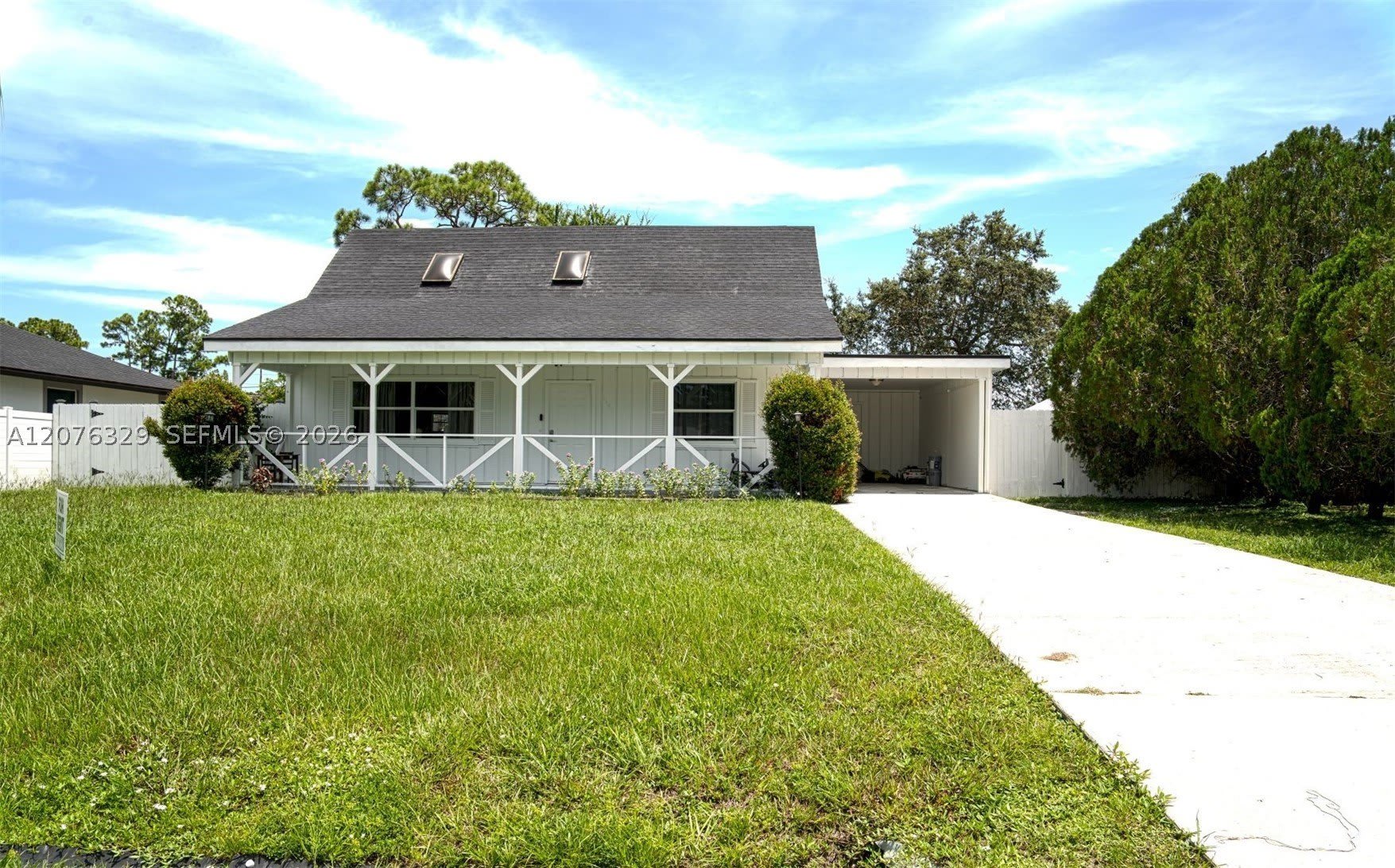 2489 Se Stonecrop St – photo 1