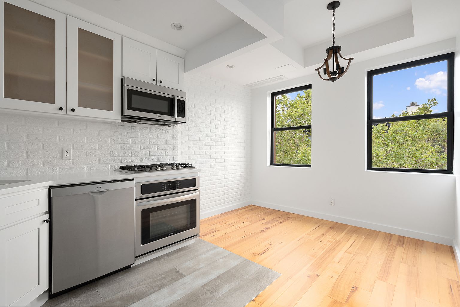 577 Madison St Apt 4A – photo 1