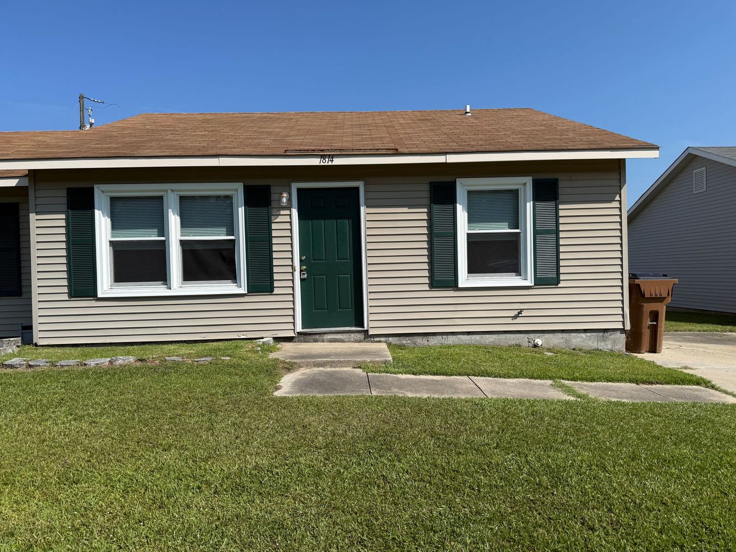 2 Bedroom 1 Bath Duplex – photo 1