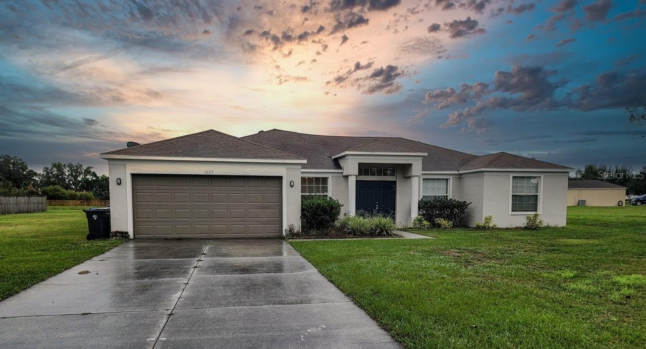 1607 AVONDALE RIDGE Drive – photo 1 of 24