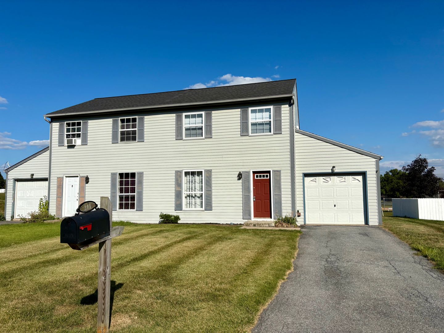 2 Bedroom 1 Bathroom In Mount Joy – photo 1 of 22