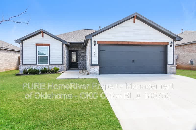1609 Vermilion Ln – photo 1 of 45