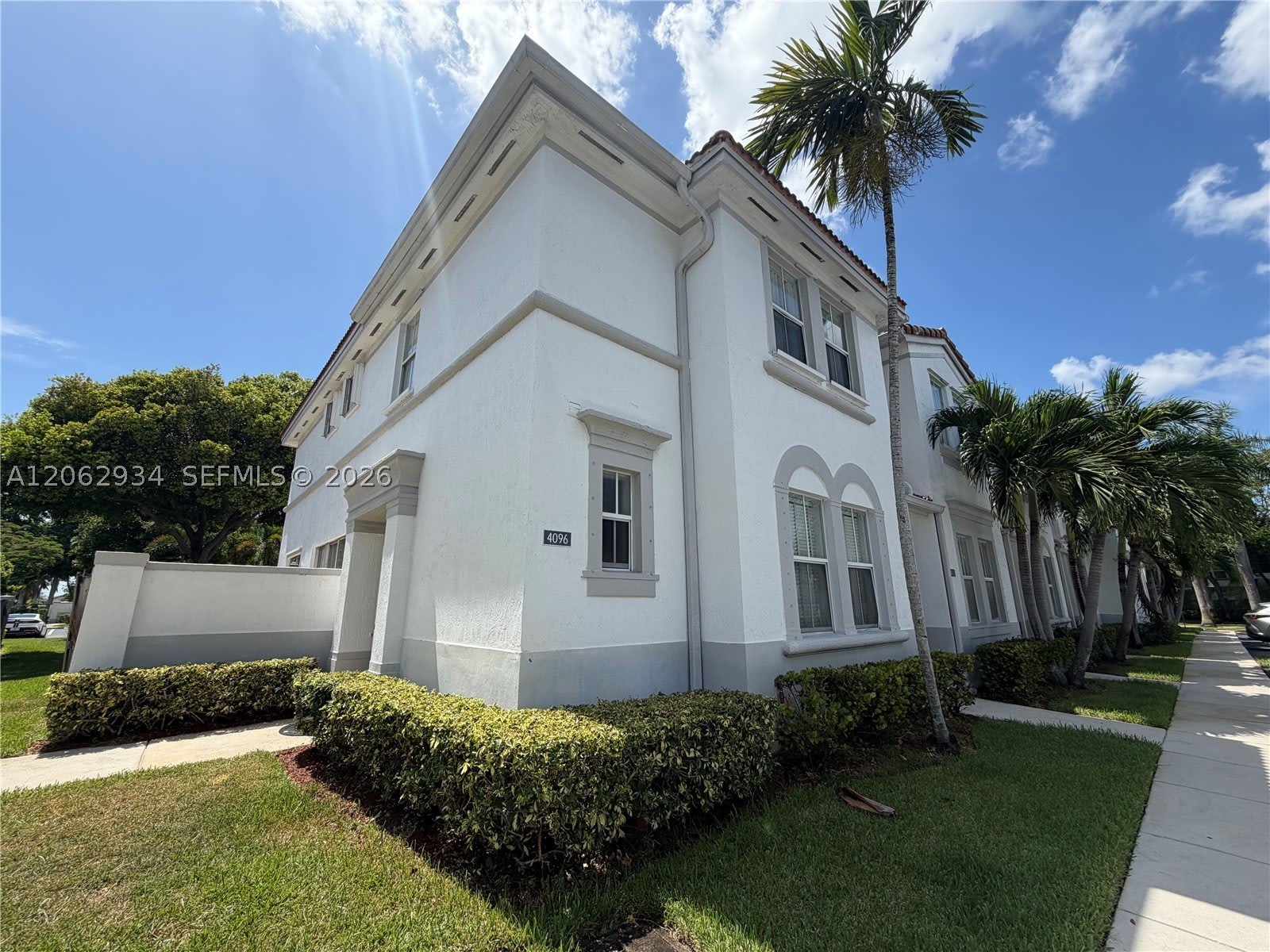 4096 SW 158th Ave – photo 1 of 18