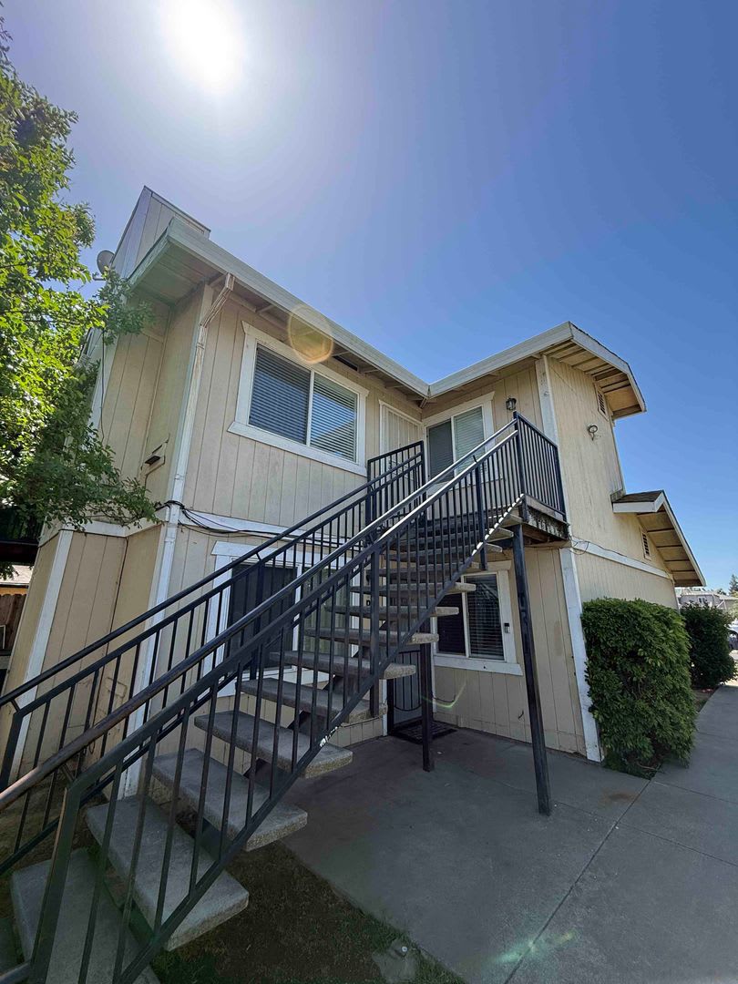 2 Bed 2 Full Bath Condo – photo 1 of 23