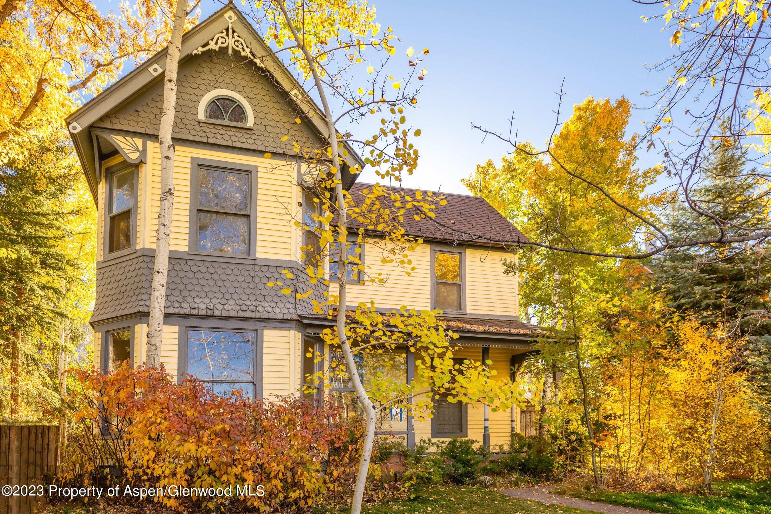 212 N Monarch Street – photo 1