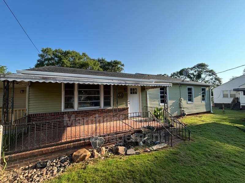 308 Gordon Street Ext. – photo 1 of 28