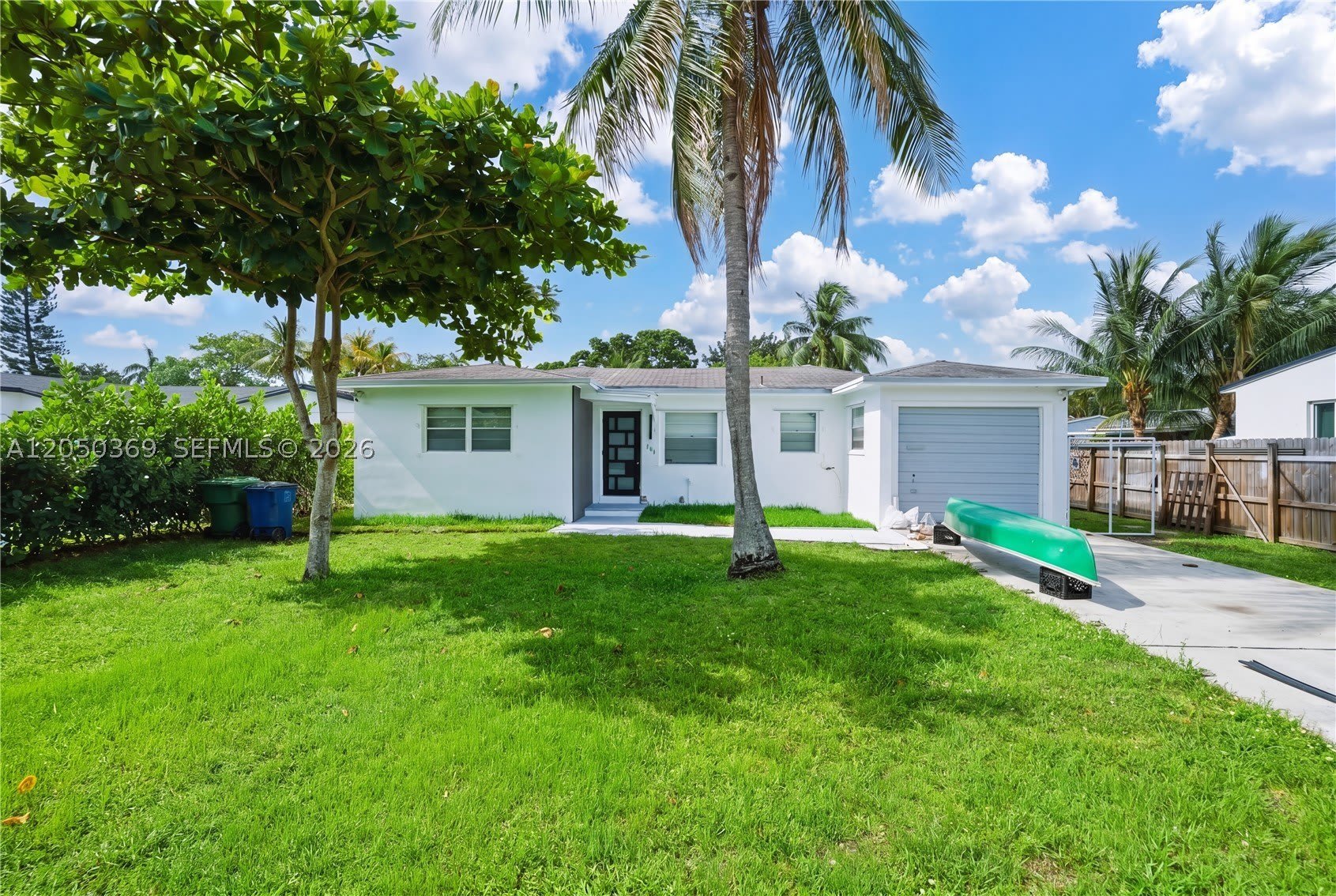 641 SW 6th St – photo 1
