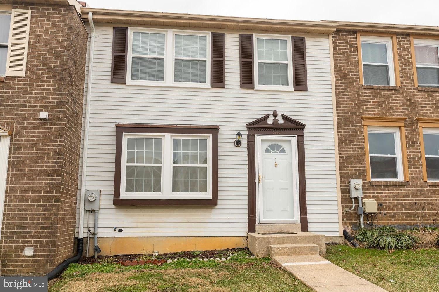 3713 CASTLE – photo 1 of 20