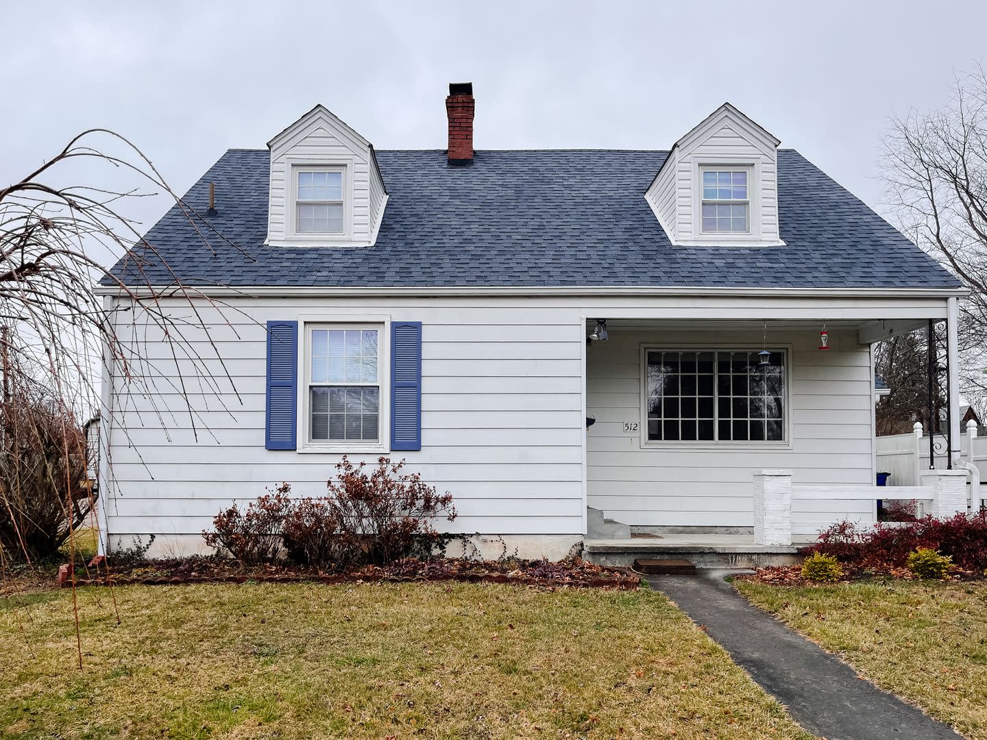 2 Bedroom, 1 Bath Apartment off South Main – photo 1