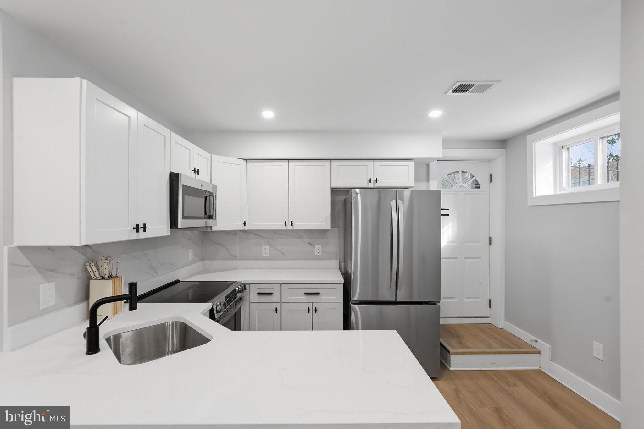 1301 SOMERSET Place NW – photo 1