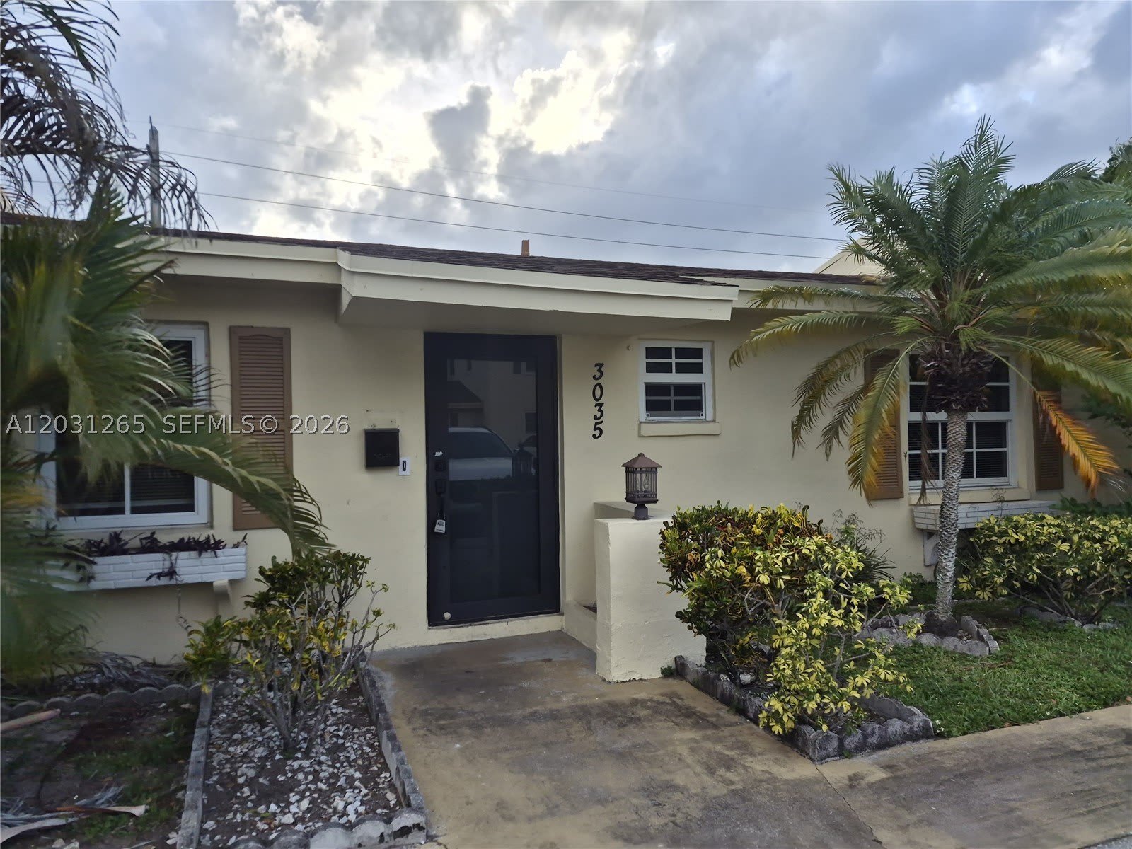 3035 NW 68th St – photo 1