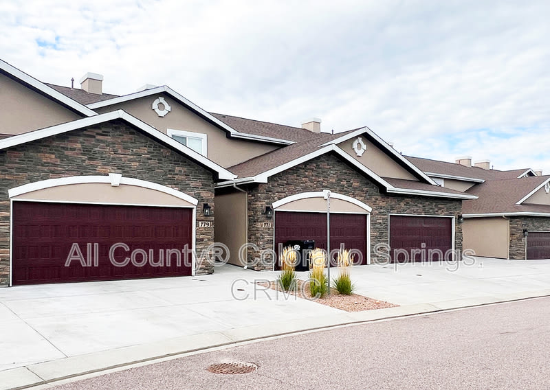 771 Brambleberry Heights – photo 1
