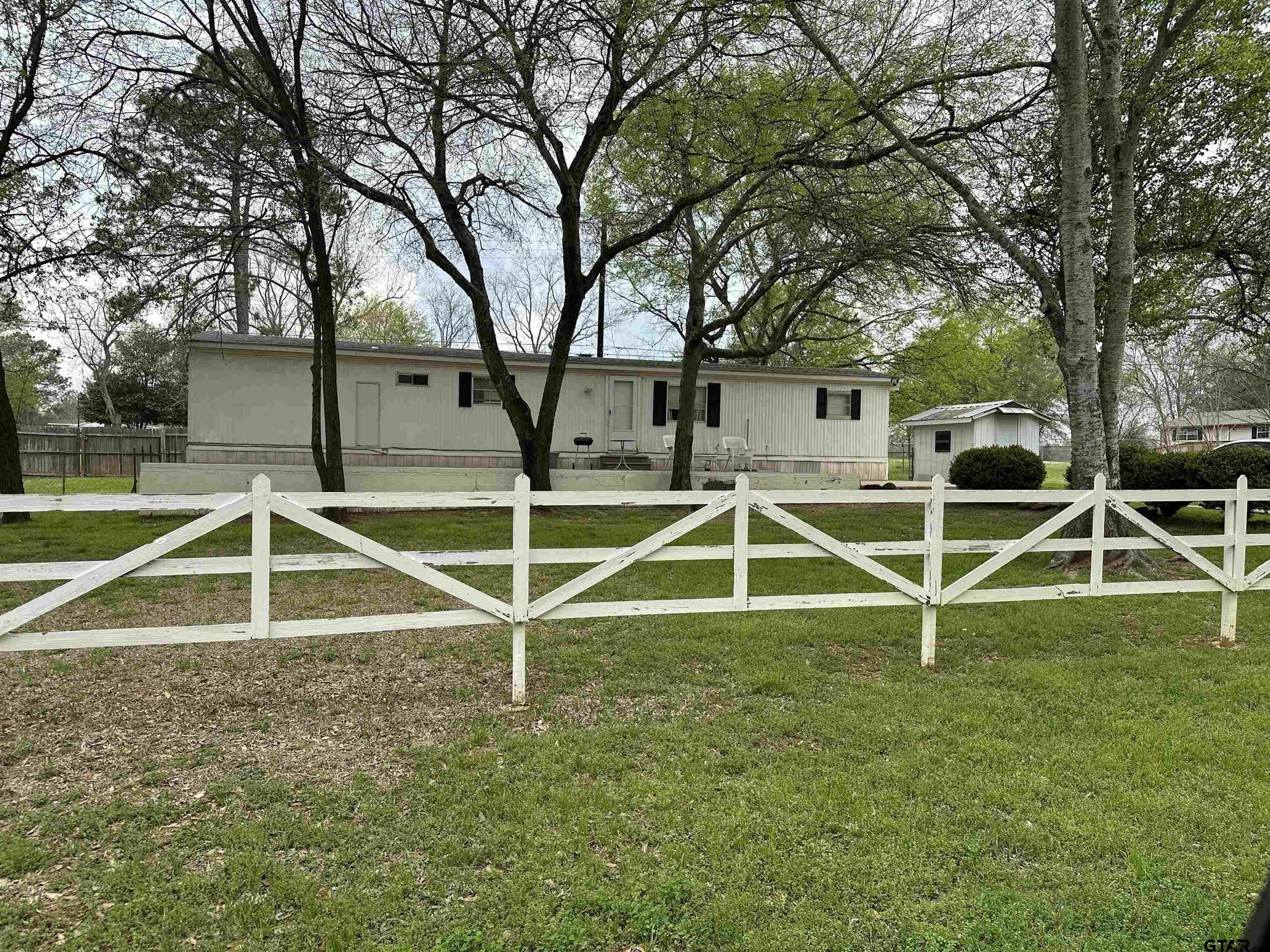 11424 Crestview Ln – photo 1 of 11