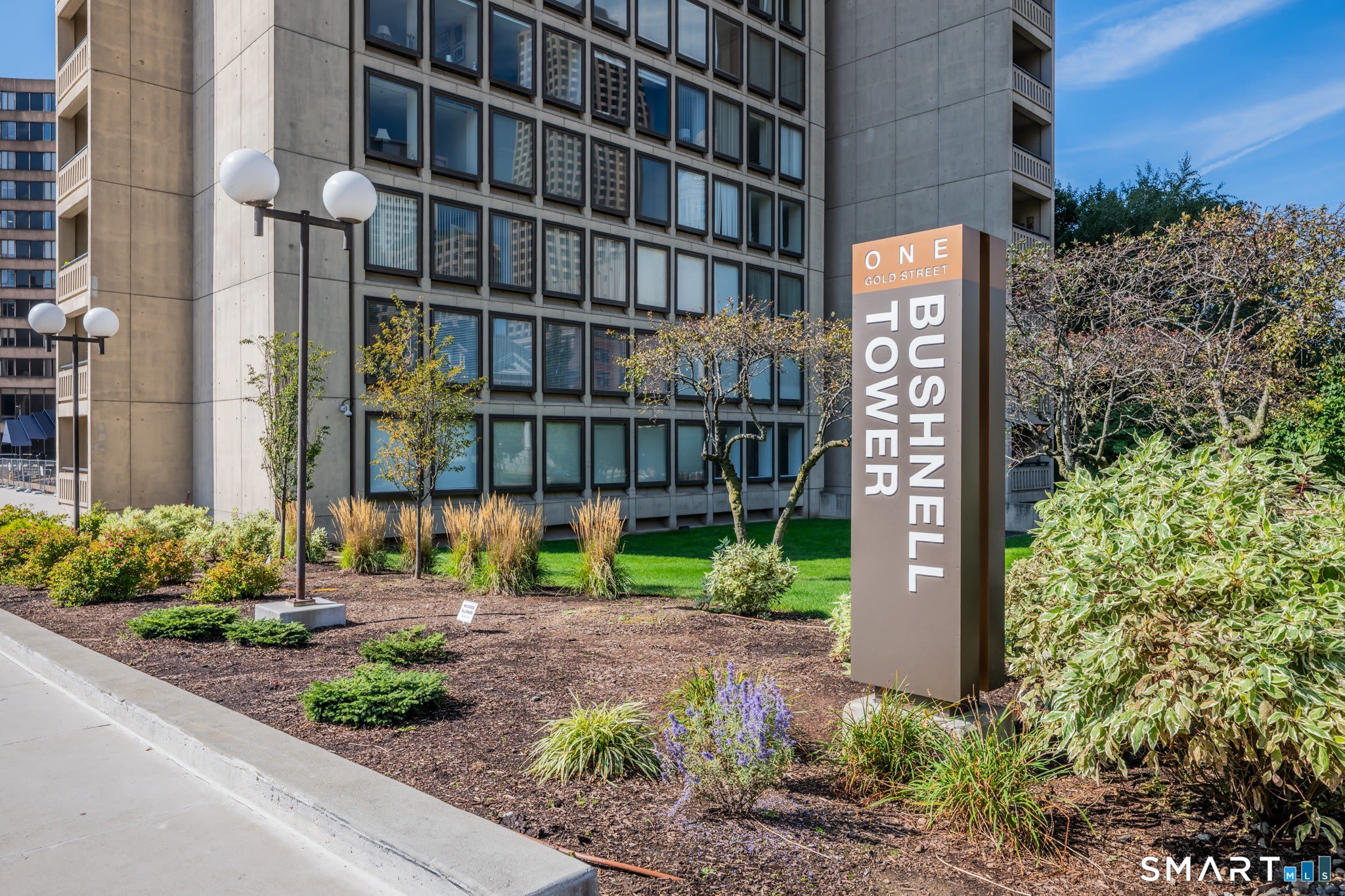1 Gold Street – photo 1