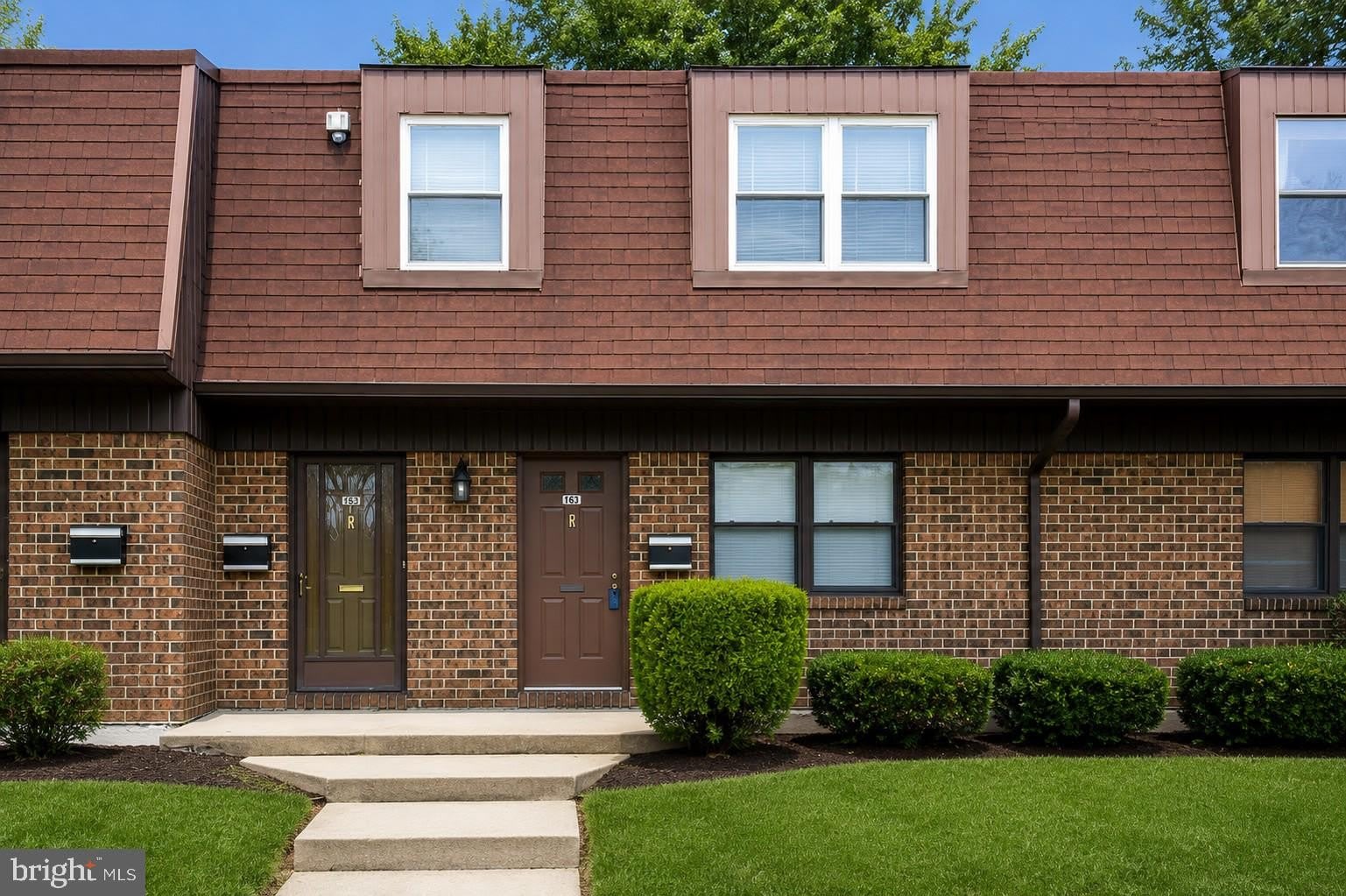 603 SILVER Court – photo 1 of 15