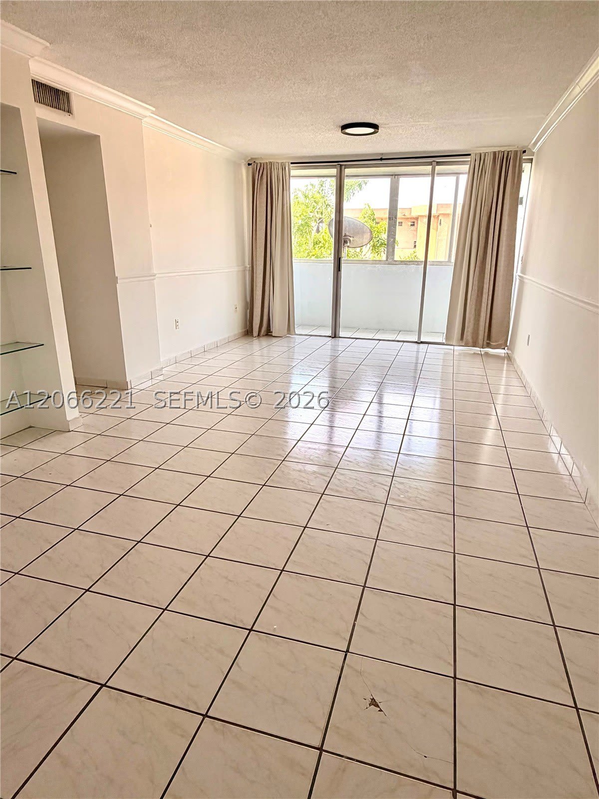 840 NW 87th Ave – photo 1