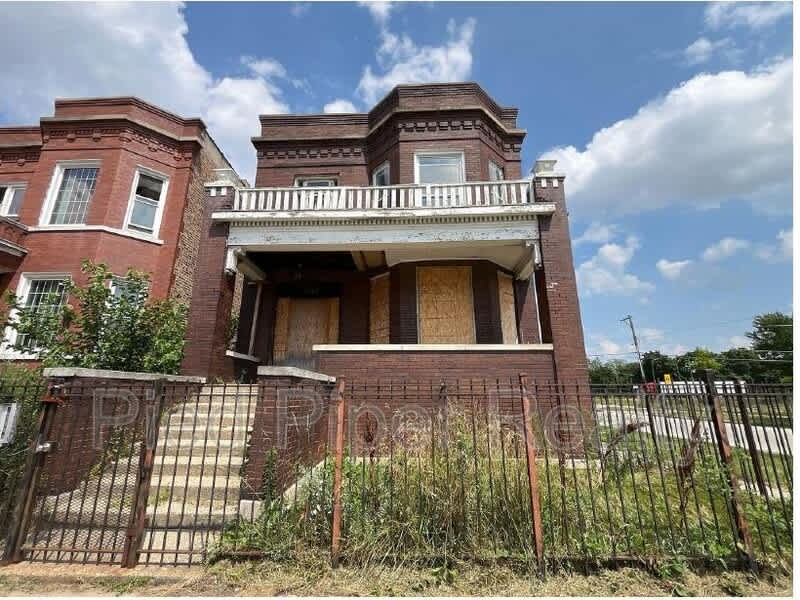 7255 South Yale Avenue – photo 1