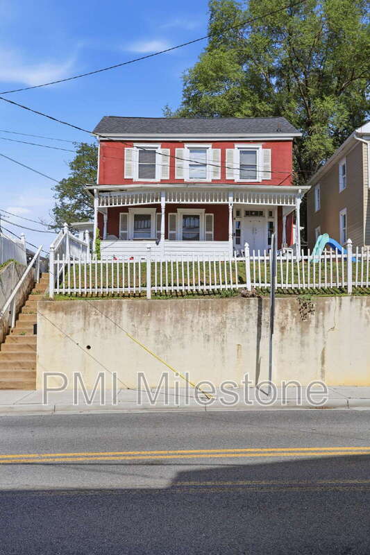 13 N Maryland Ave – photo 1 of 39