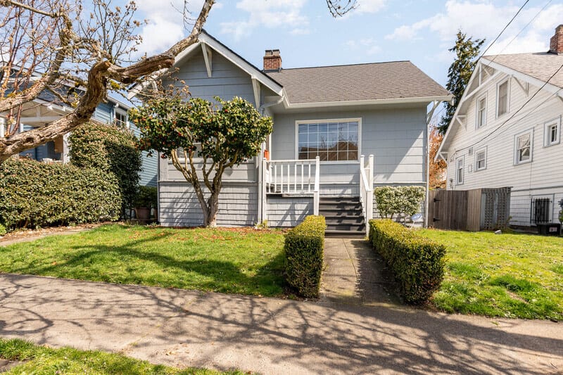 4814 36th Ave NE – photo 1