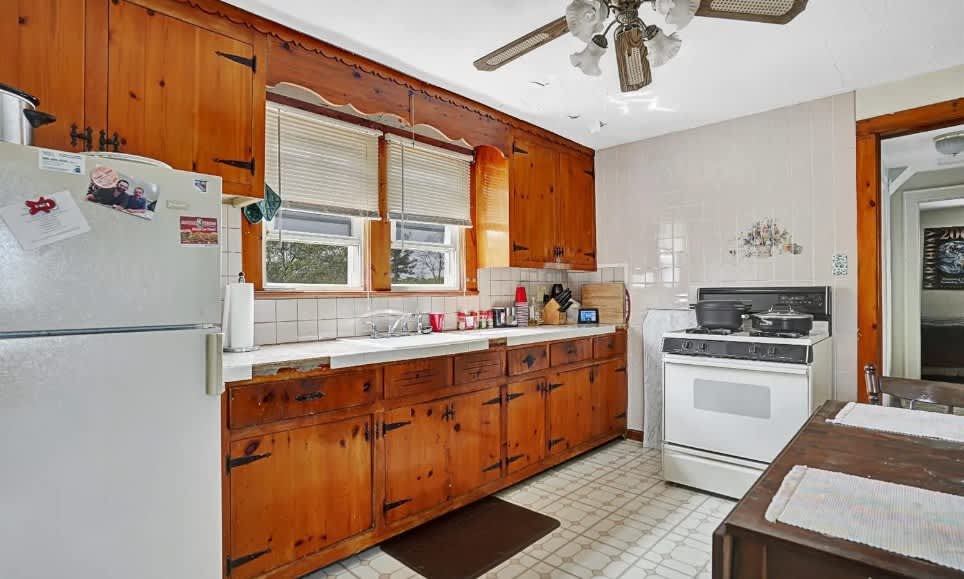 1320 Hamilton Blvd, Unit 2 – photo 1 of 10
